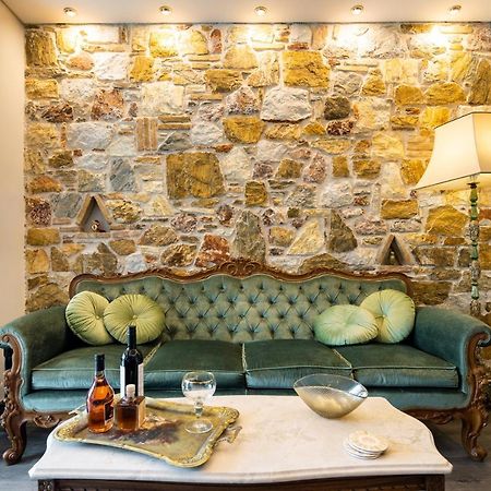 Queen'S Stone Legend, Royal Living By Acropolis Atena Exterior foto