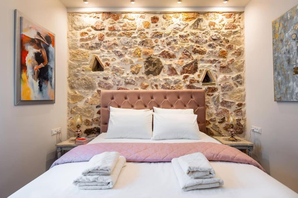 Queen'S Stone Legend, Royal Living By Acropolis Atena Exterior foto