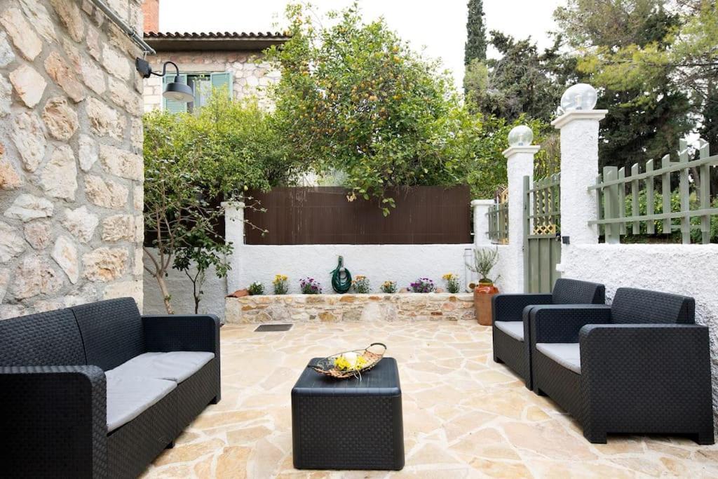 Queen'S Stone Legend, Royal Living By Acropolis Atena Exterior foto